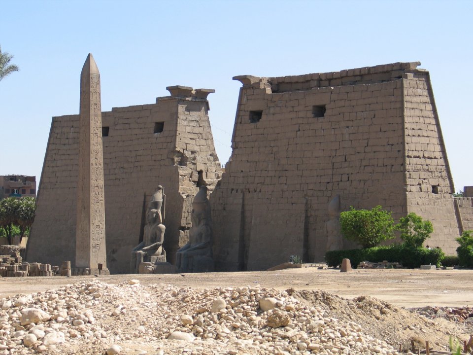 L'entrée du temple de Luxor